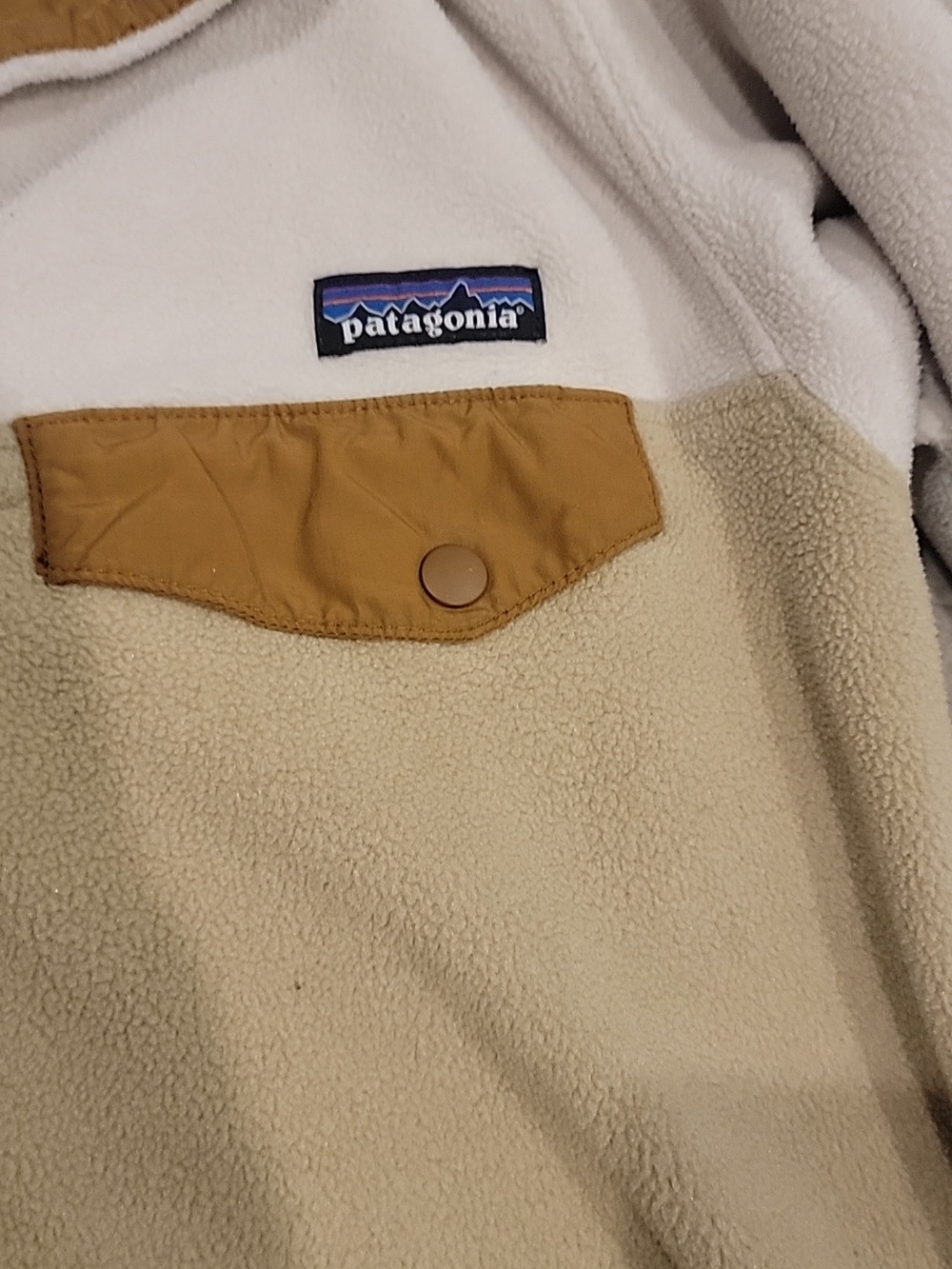Patagonia Women's White and Tan Snap-T Fleece Pullover~Size XS - Picture 4 of 9
